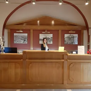 https://mariano-rome.it-romehotels.com